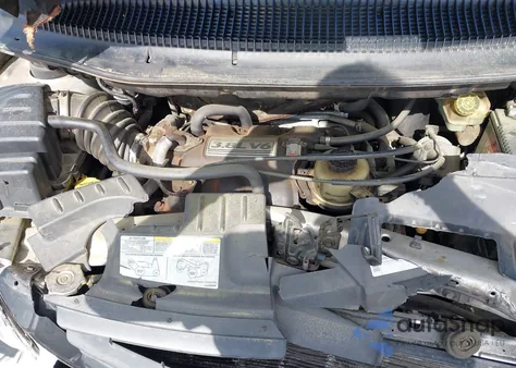 2005 Dodge Grand Caravan Sxt z USA, uszkodzony, nr VIN 2D4GP44LX5R288356